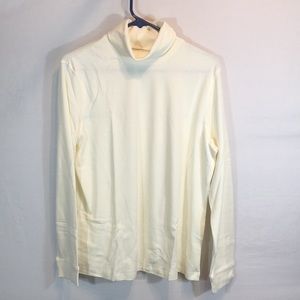 Appleseed’s Large Ivory Long Sleeve Turtleneck